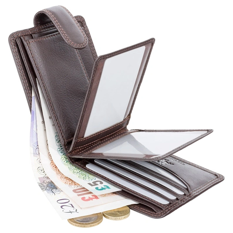 download (16) Executive Snap Wallet